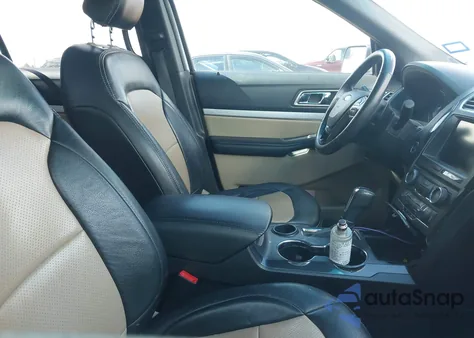 2016 Ford Explorer Xlt z USA, uszkodzony, nr VIN 1FM5K7D81GGB17690